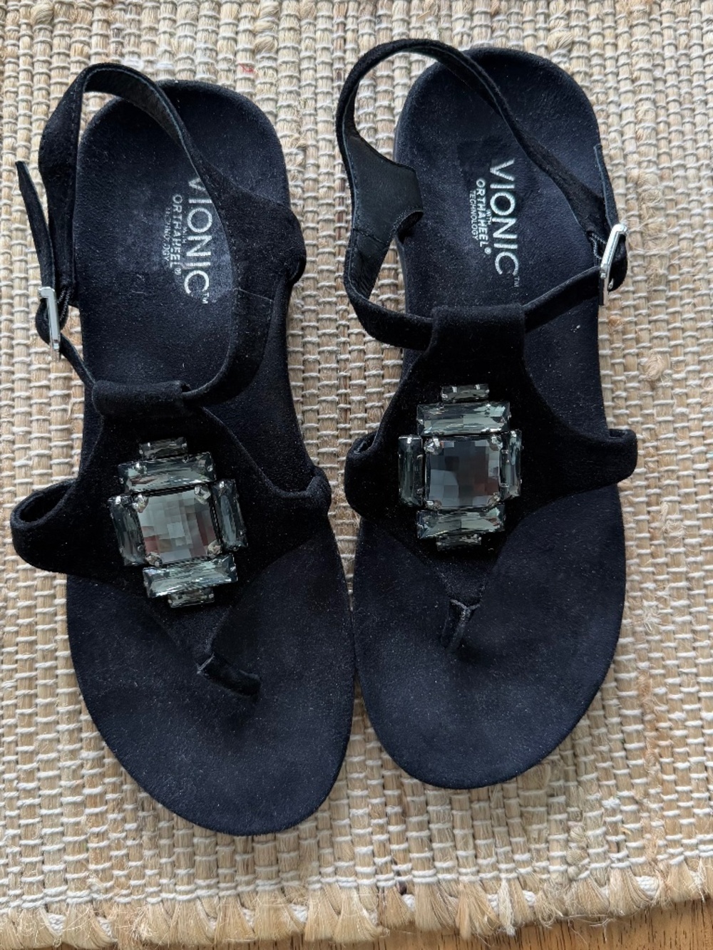 Vionic Tatiana Black Suede Backstrap Ortho Sandals Women’s SZ 8 Pretty